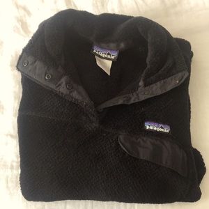Black soft medium women’s Patagonia pullover